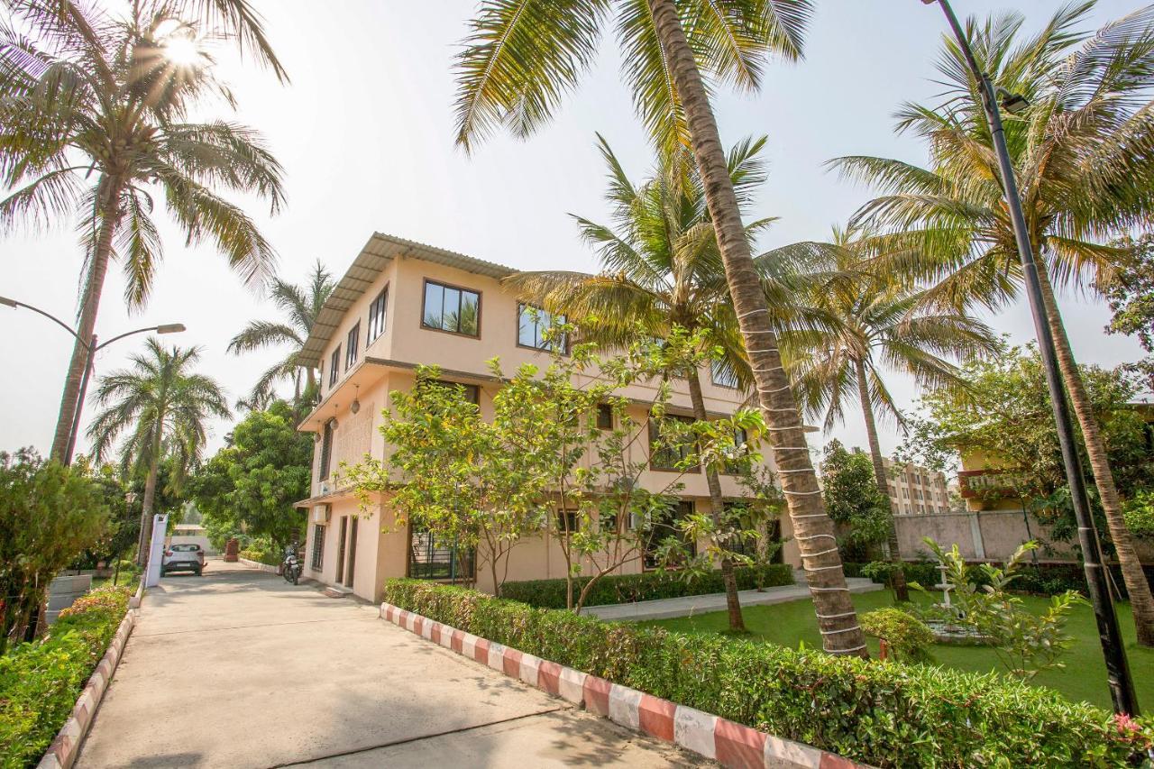 Pushp Vatika Resort & Lawns Νάβι Μουμπάι Εξωτερικό φωτογραφία
