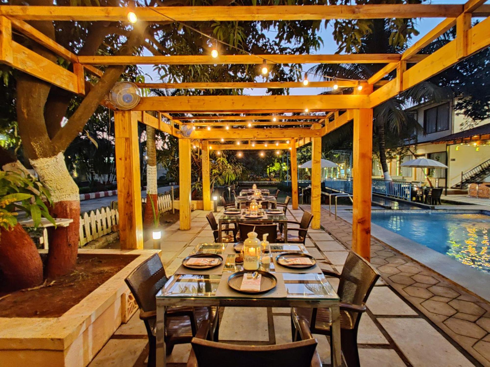Pushp Vatika Resort & Lawns Νάβι Μουμπάι Εξωτερικό φωτογραφία